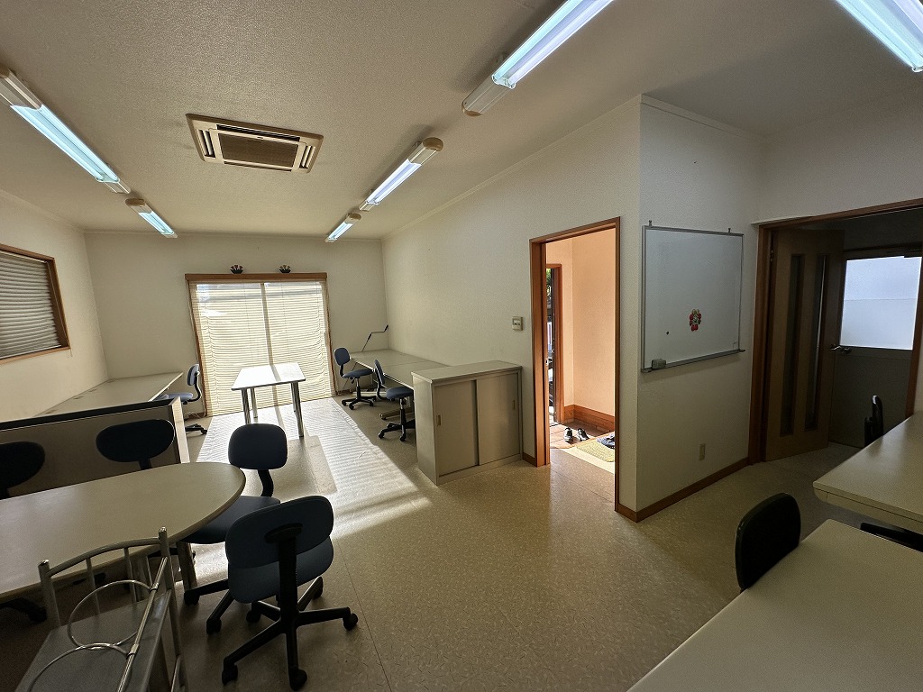 姫路市東辻井3丁目　学習塾跡店舗